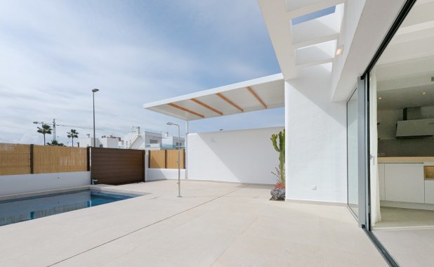 Obra nueva - Villa - Los Alcazares