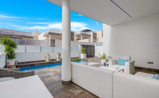 Resale - Villa - Orihuela Costa - Villamartín