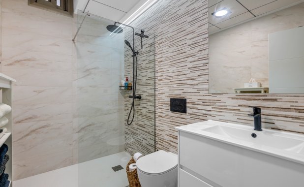 Resale - Villa - Orihuela Costa - Villamartín