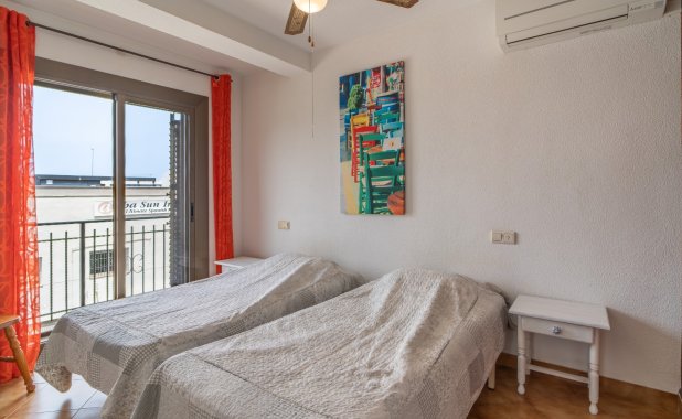 Resale - Apartment - Orihuela Costa - Cabo Roig